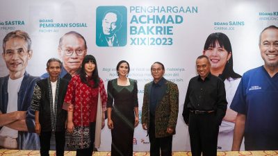 Inilah Sosok Dibalik Kesuksesan Penghargaan Achmad Bakrie XlX