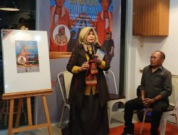 Hadir dalam Pembukaan Pameran Lukisan Tunggal Putra Gara, Ini Kata Neno Warisman