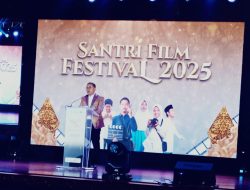 Santri dari Berbagai Daerah Unjuk Karya di Malam Anugerah SANFFEST 2025